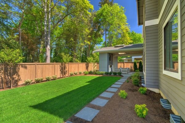 House and Fence Color Combinations for a Stunning Home House and Fence Color Combinations for a Stunning Home
