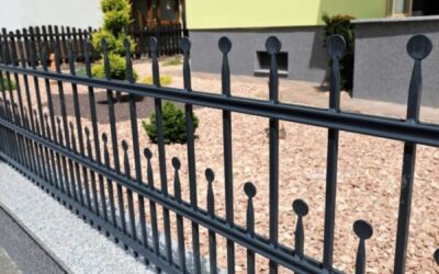 Fixing Aluminum Fence: Common Problems & Solutions