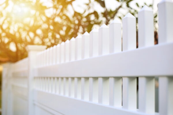 How Long Does It Take to Install Fence