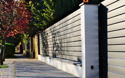 Innovations in Fencing: Modern Options for a Contemporary Look