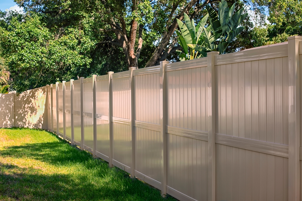 Privacy and Security: Choosing the Right Fence for Your Needs