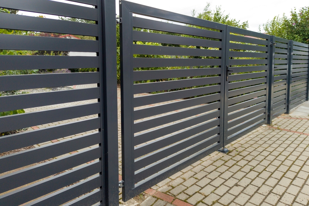 Metal Fencing: Strength, Style, and Durability Unite